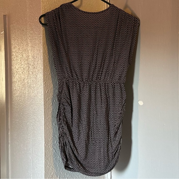 🌸4/$40 Patterned Ruched Maternity Top - Picture 5 of 5